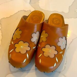 Penelope Chilvers Babette Floral Clogs 101105 Women's 36 New